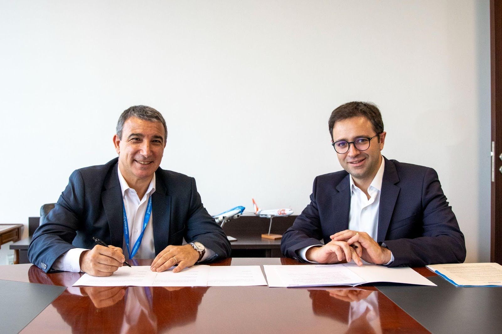 Fabián Lombardo, CEO da Aerolíneas Argentinas, e Celso Ferrer, CEO da GOL